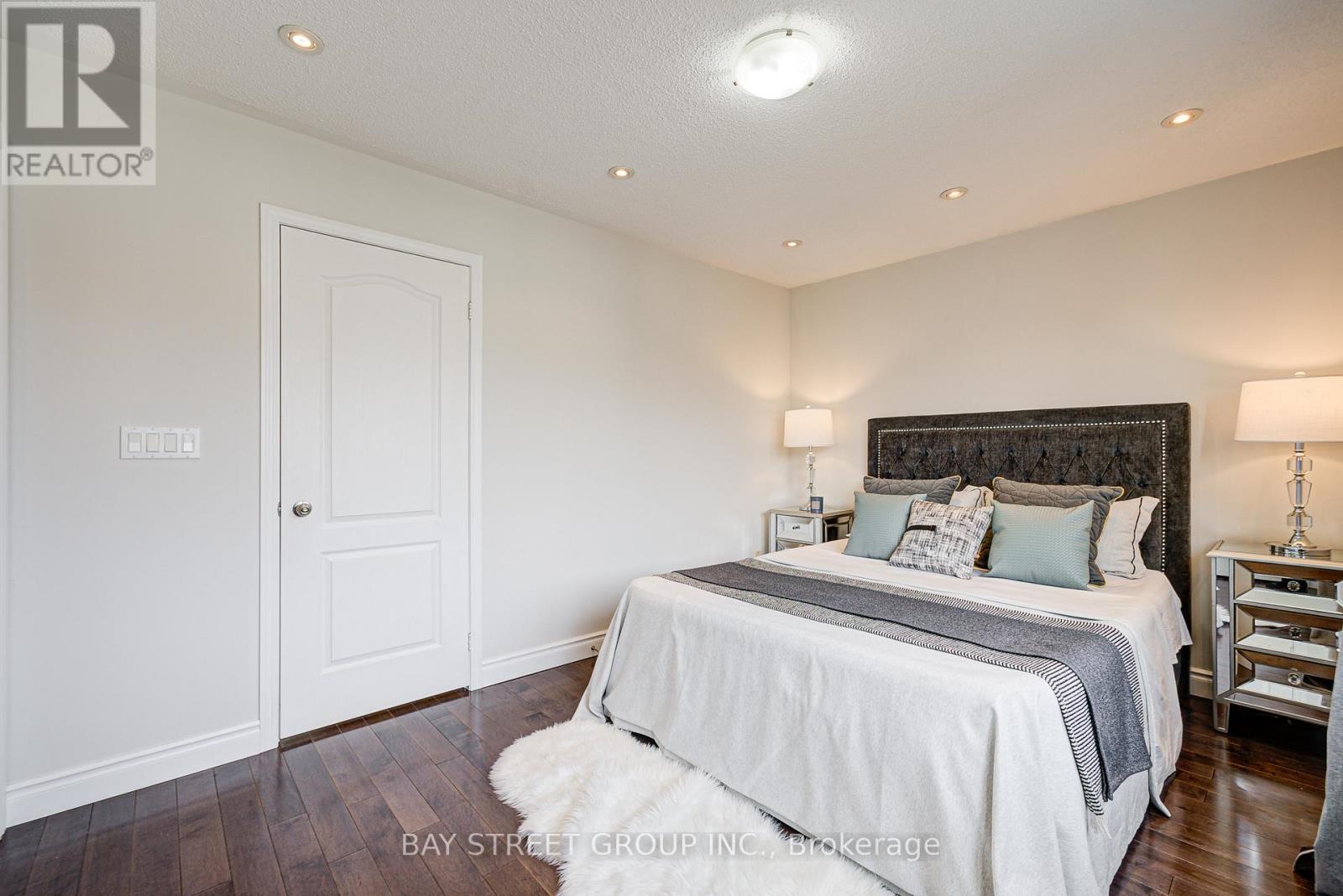 43 Tower Bridge Crescent, Markham, Ontario  L6C 2M9 - Photo 16 - N13140820