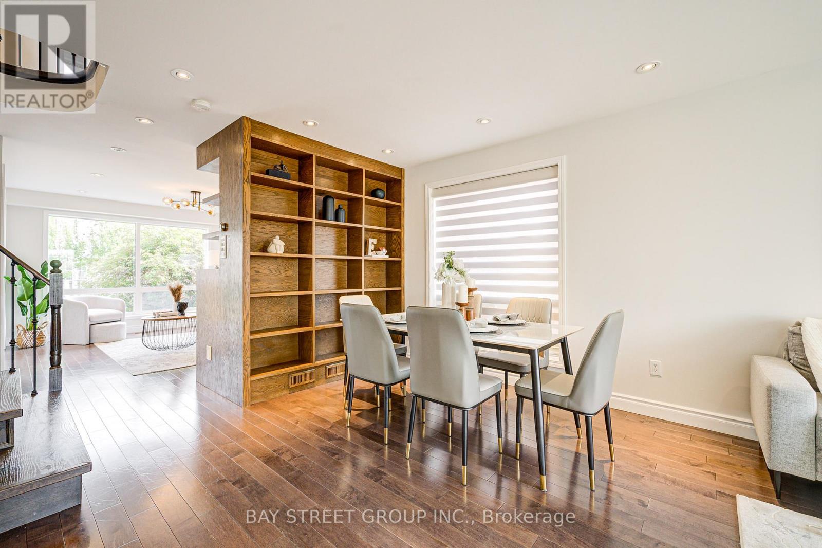 43 Tower Bridge Crescent, Markham, Ontario  L6C 2M9 - Photo 4 - N13140820