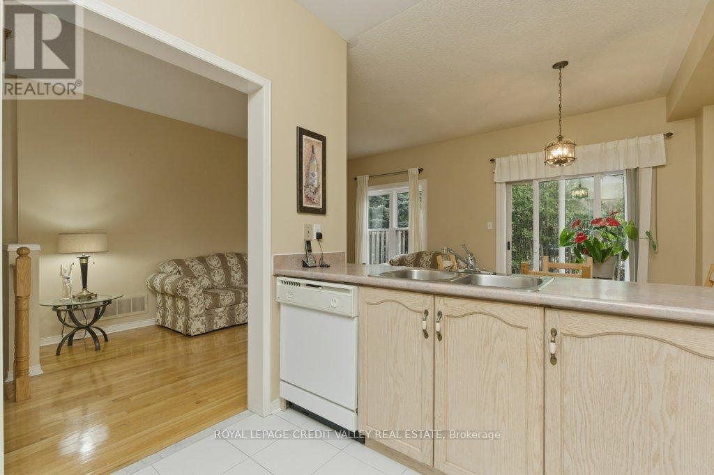 6 - 180 Blue Willow Drive, Vaughan, Ontario  L4L 9C9 - Photo 9 - N13140840
