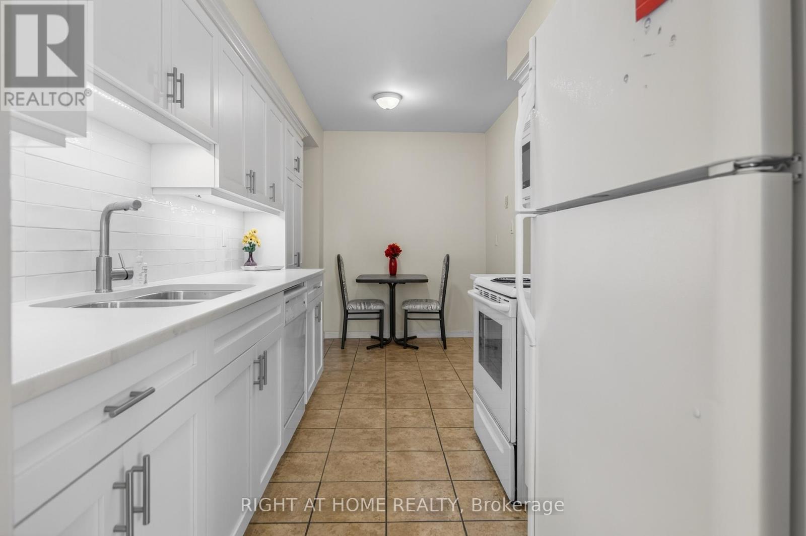 47 - 2 Bernick Drive, Barrie, Ontario  L4M 5K4 - Photo 16 - S13140816