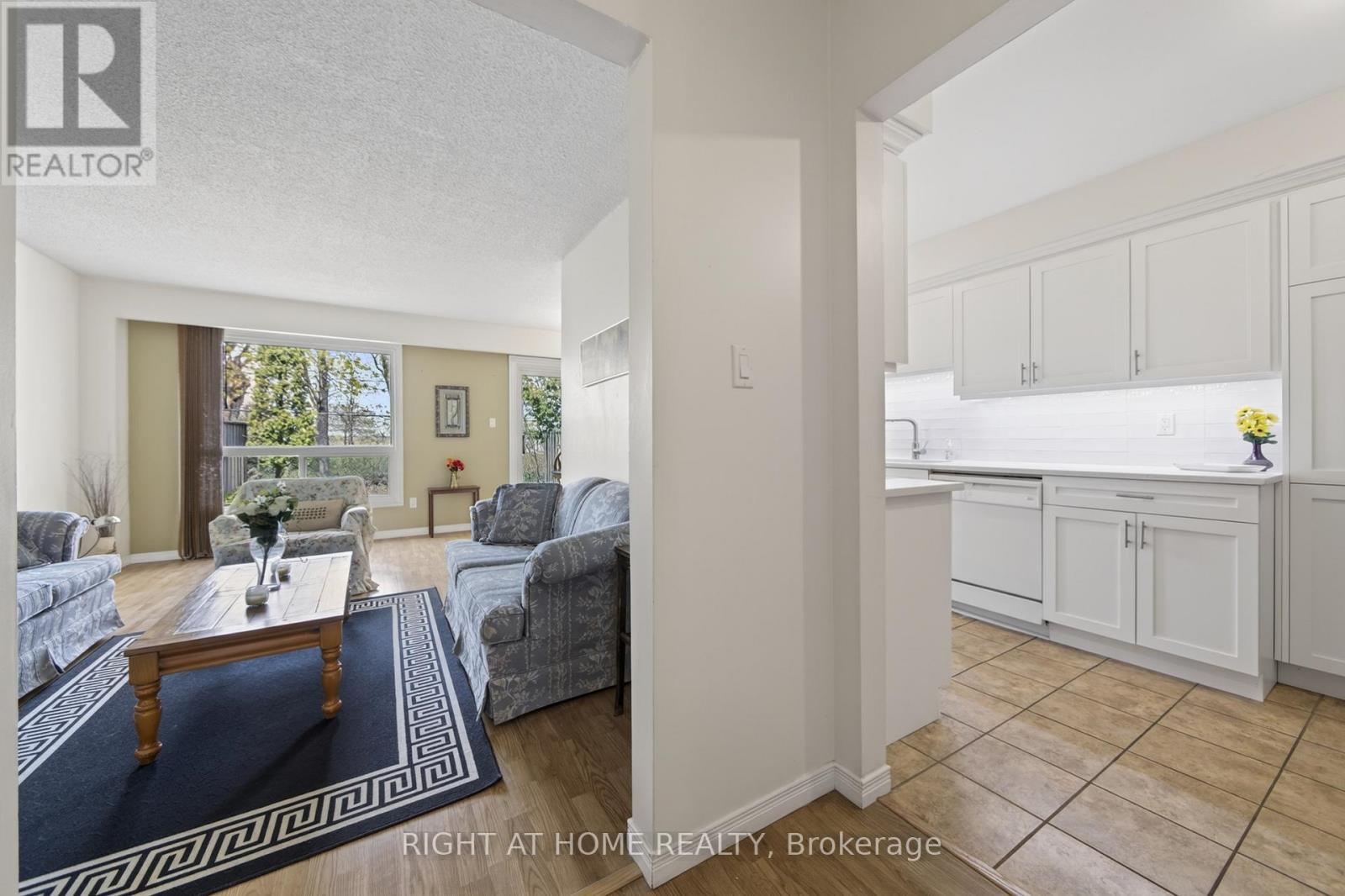 47 - 2 Bernick Drive, Barrie, Ontario  L4M 5K4 - Photo 8 - S13140816