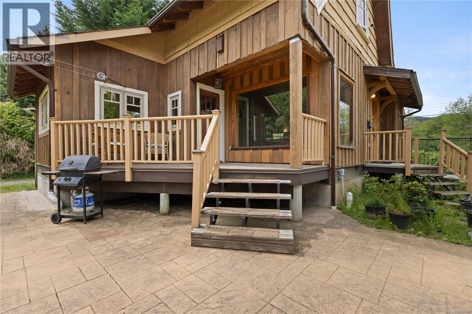 1139 Lippincott Rd, Langford, British Columbia  V9C 2Z6 - Photo 2 - 1036889