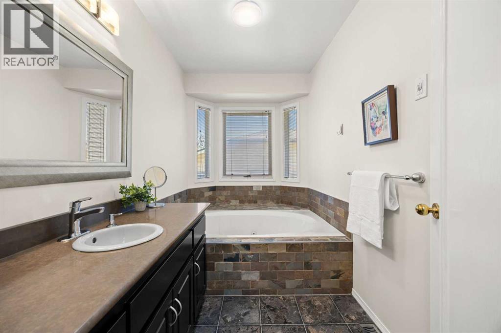 34 Sunhaven Link Se, Calgary, Alberta  T2X 2M4 - Photo 32 - A2265540