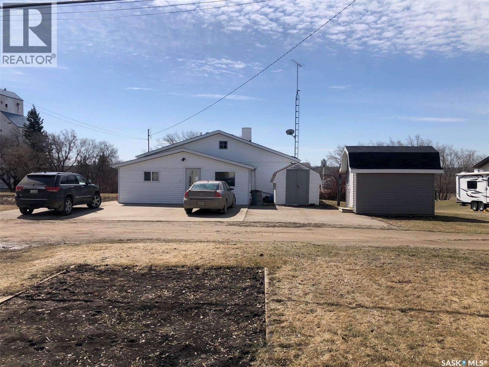 28 Highway Avenue W, Preeceville, Saskatchewan  S0A 3B0 - Photo 16 - SK036271