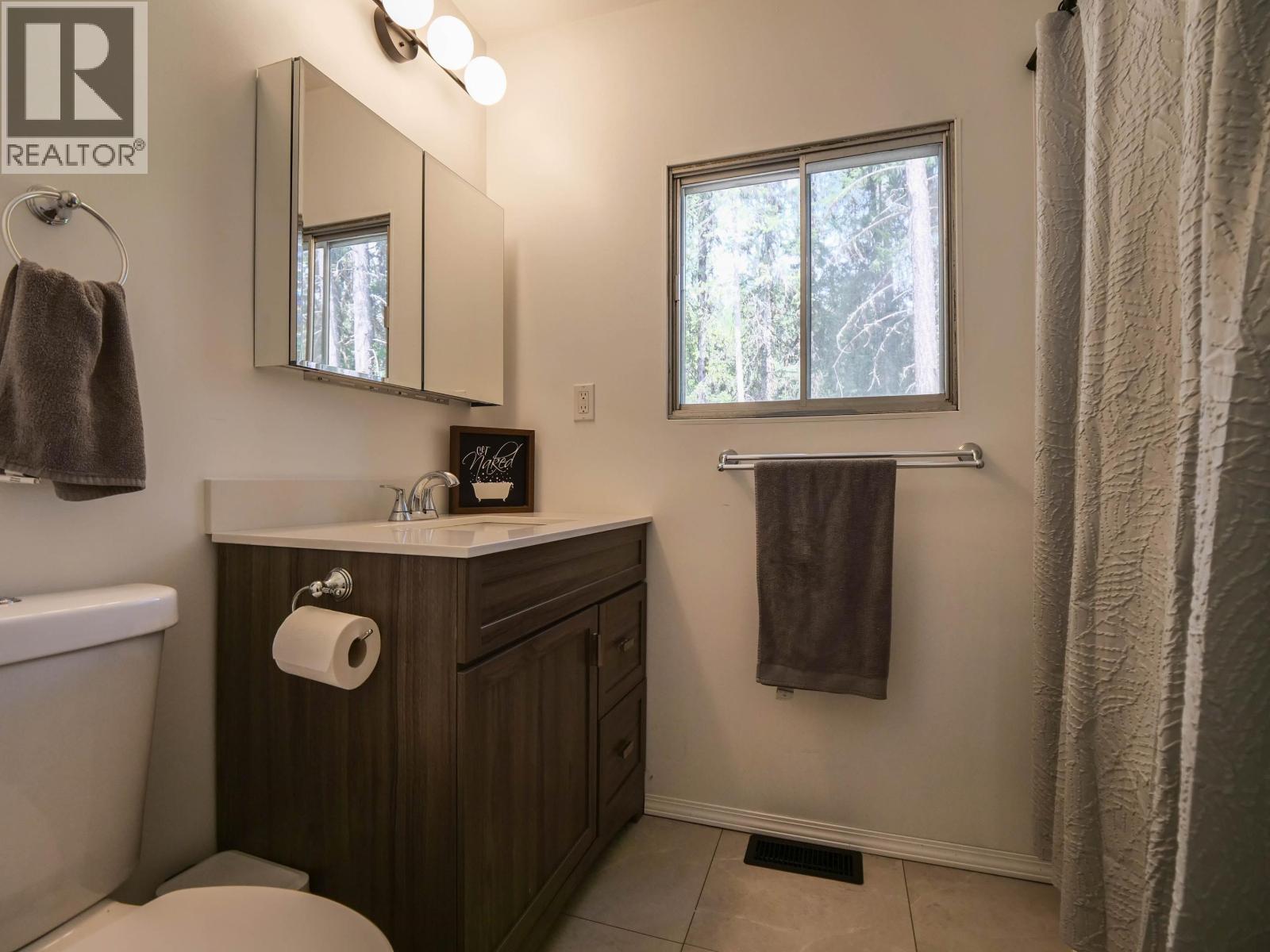 2407 N Vernon Road, Quesnel, British Columbia  V2J 7C8 - Photo 5 - R3124611