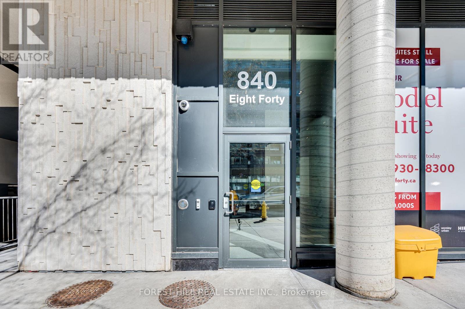 516 - 840 St Clair Avenue W, Toronto, Ontario  M6C 0A4 - Photo 2 - C13140850
