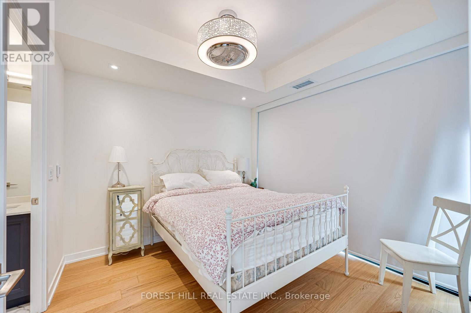 516 - 840 St Clair Avenue W, Toronto, Ontario  M6C 0A4 - Photo 20 - C13140850