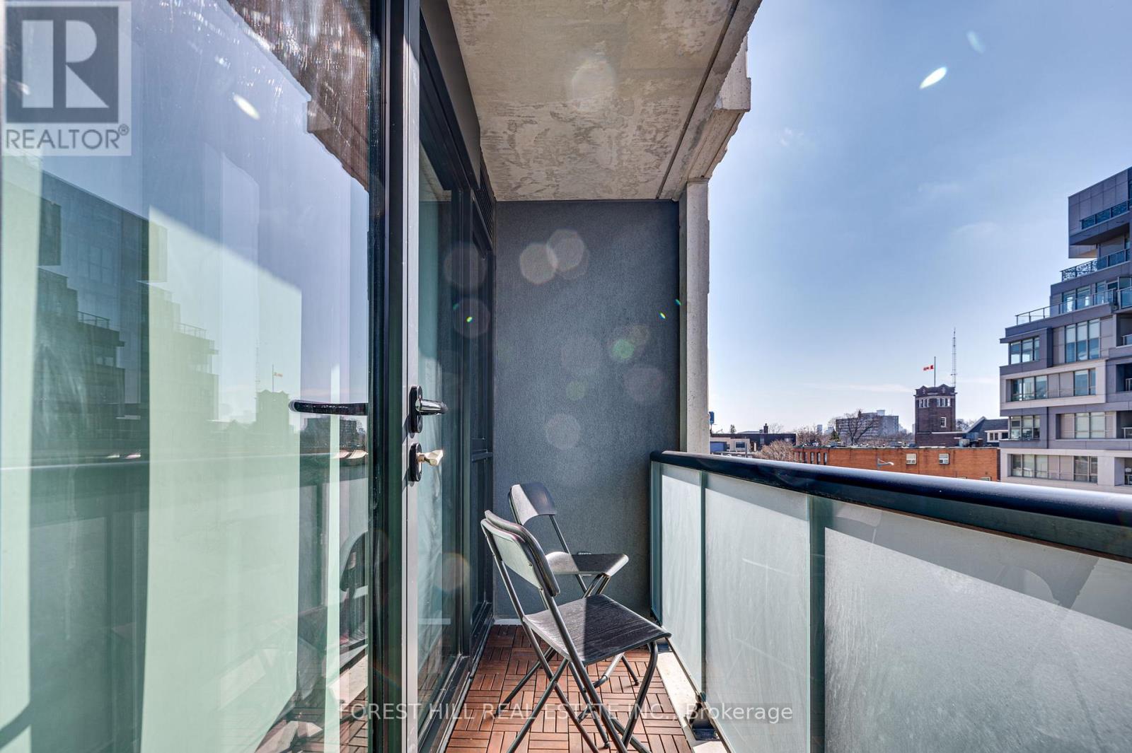516 - 840 St Clair Avenue W, Toronto, Ontario  M6C 0A4 - Photo 31 - C13140850