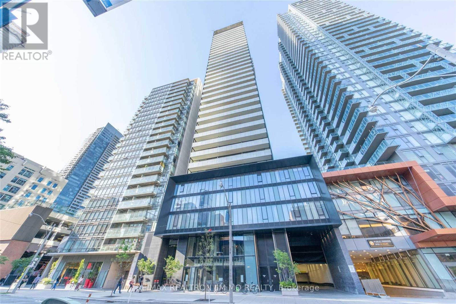 706 - 28 Wellesley Street E, Toronto, Ontario  M4Y 0C4 - Photo 2 - C13140852