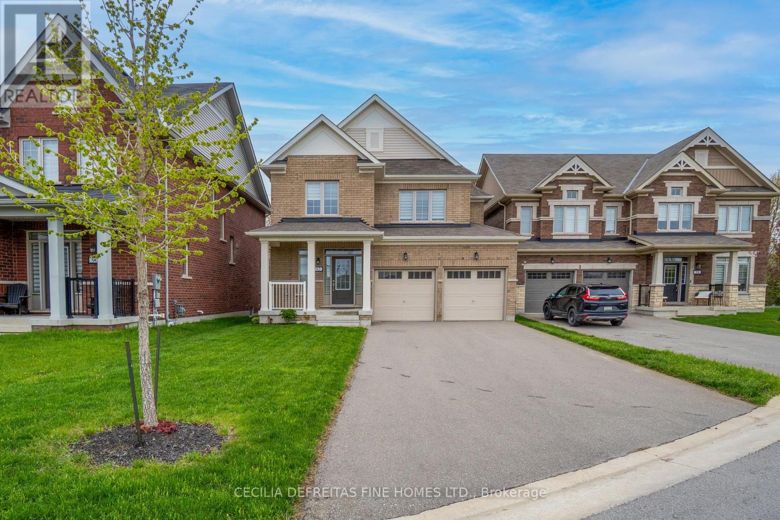92 Pridham Place, New Tecumseth, Ontario  L0G 1W0 - Photo 3 - N13140878