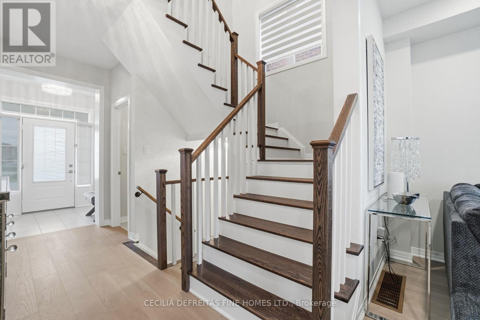 92 Pridham Place, New Tecumseth, Ontario  L0G 1W0 - Photo 9 - N13140878