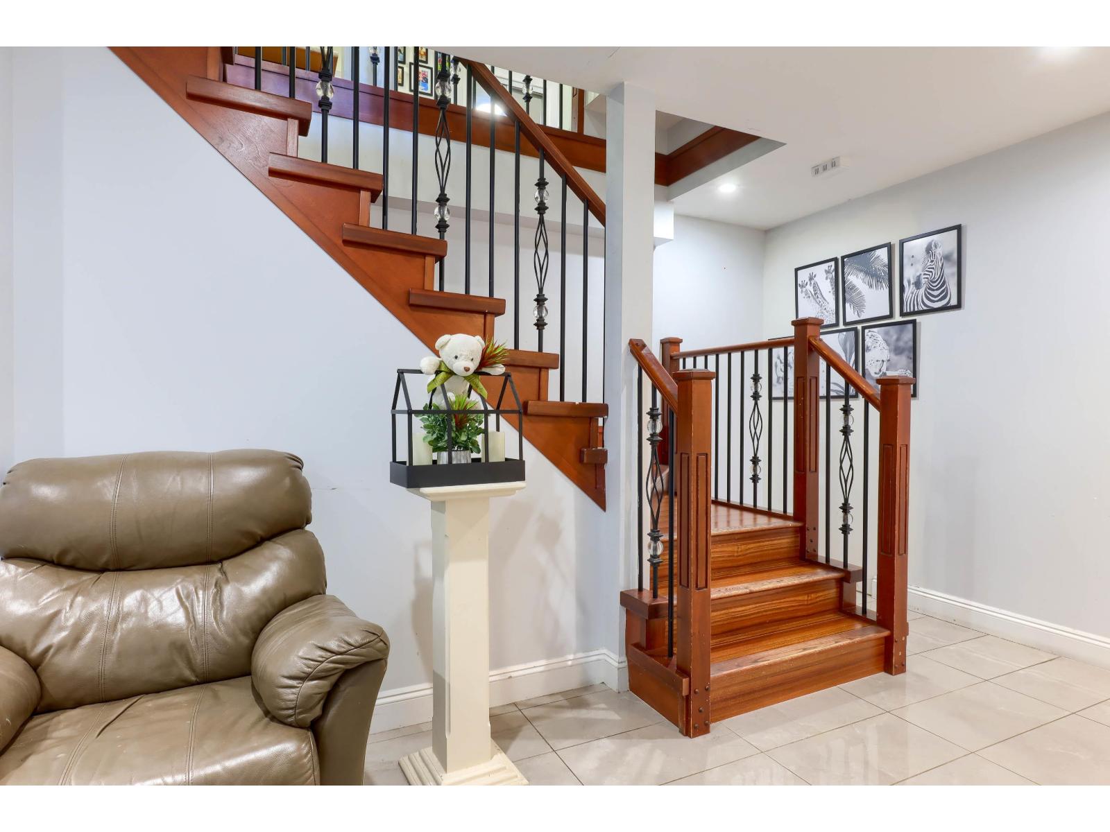 6445 King George Boulevard, Surrey, British Columbia  V3W 4Z4 - Photo 2 - R3112372