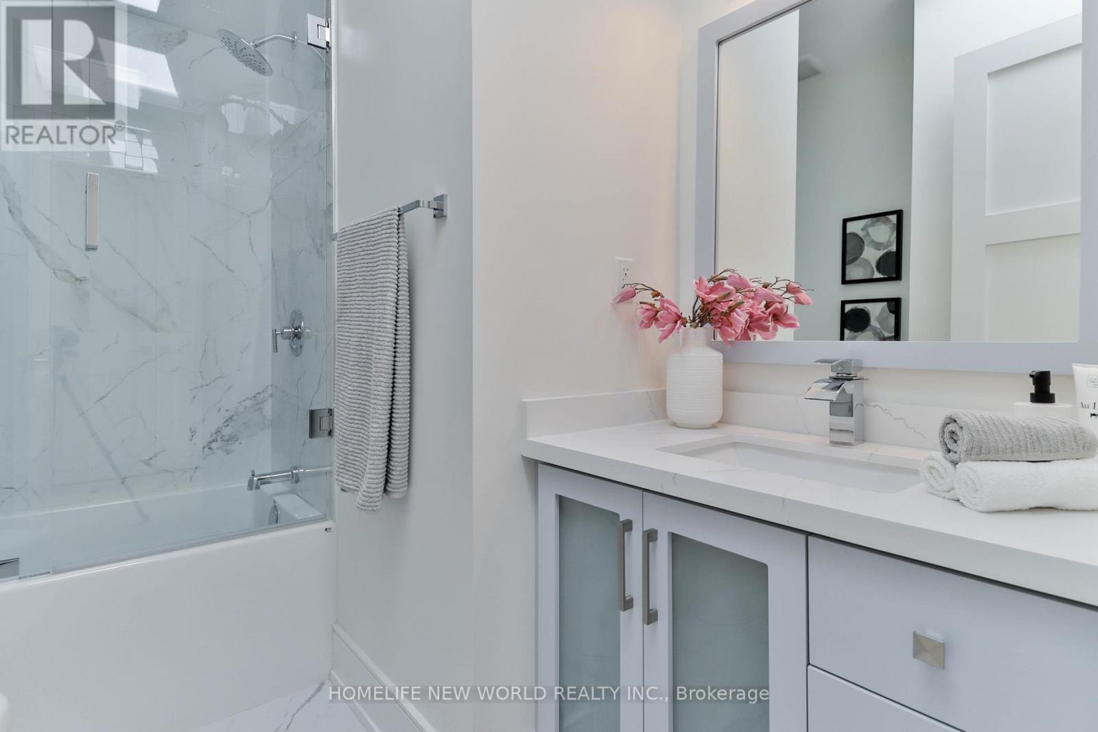 158 Alderbrae Avenue, Toronto, Ontario  M8W 4K3 - Photo 33 - W13138238