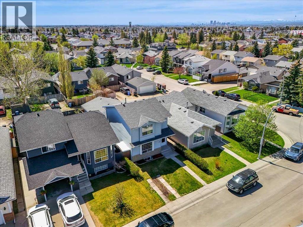 124 Martinwood Court NE, Calgary, Alberta T3J 3H2 - Photo 28 - A2309394