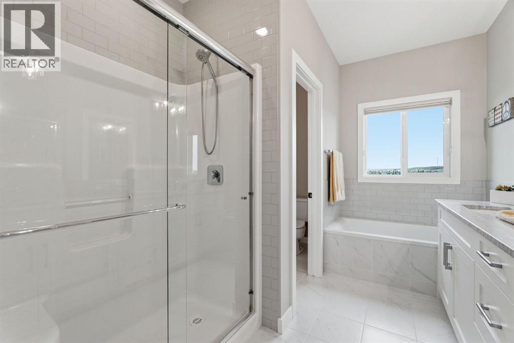 51 Mist Mountain Rise, Okotoks, Alberta  T1S 5R4 - Photo 23 - A2311592