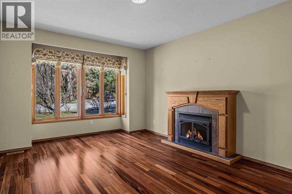 933 15th Street, Canmore, Alberta  T1W 1X2 - Photo 5 - A2290110