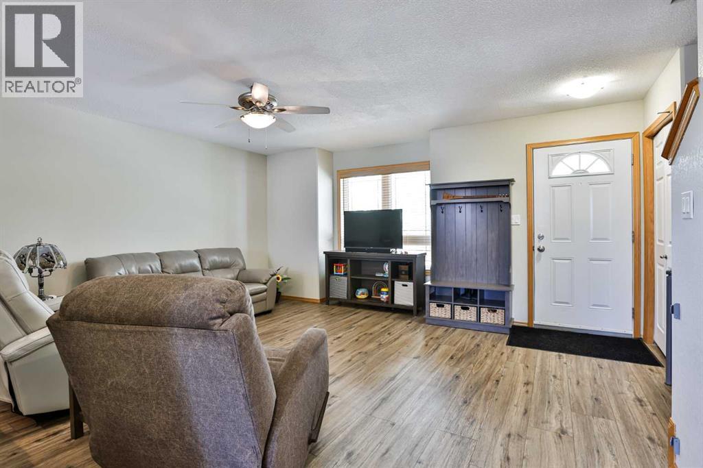 166 Lynx Cove N, Lethbridge, Alberta  T1H 6V5 - Photo 9 - A2311629