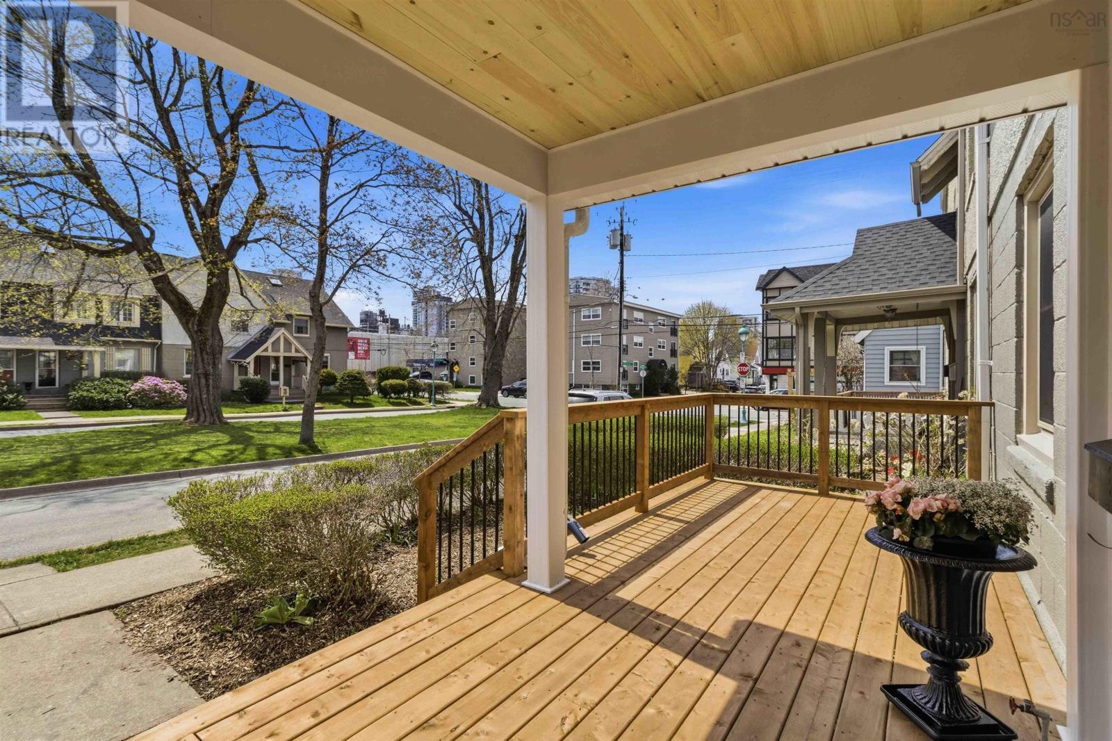 5543 Hennessey Place, Halifax Peninsula, Nova Scotia  B3K 2A7 - Photo 1 - 202611141