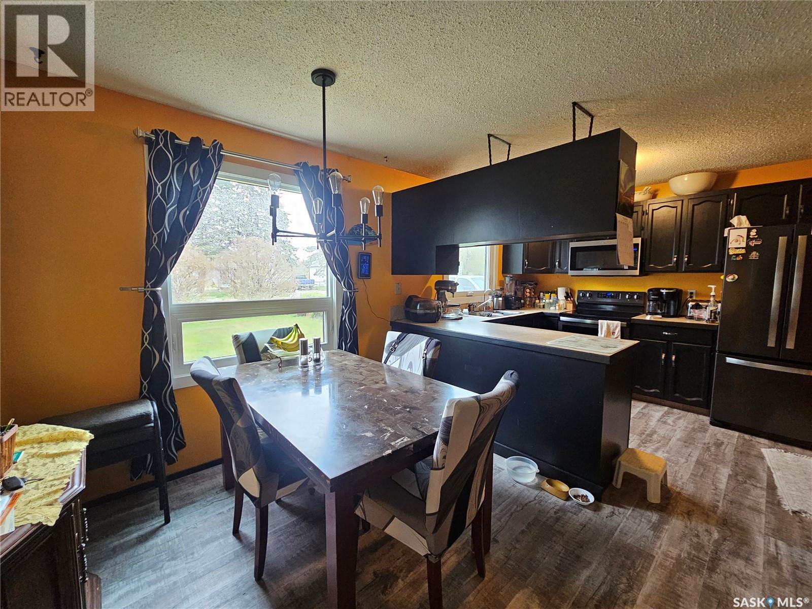 1204 North Railway Street E, Swift Current, Saskatchewan  S9H 1E7 - Photo 4 - SK036283