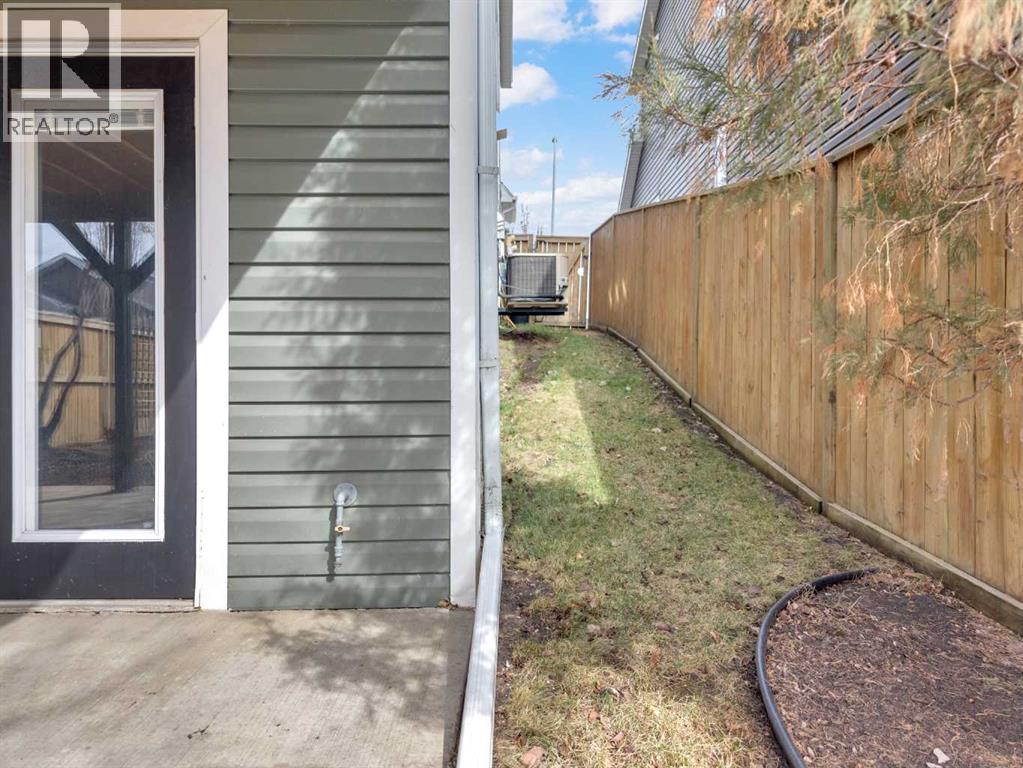 18 Shaw Close, Red Deer, Alberta  T4R 0L3 - Photo 9 - A2306796