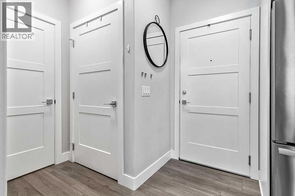302, 8355 19 Avenue SW, Calgary, Alberta  T3H 6G3 - Photo 4 - A2290159