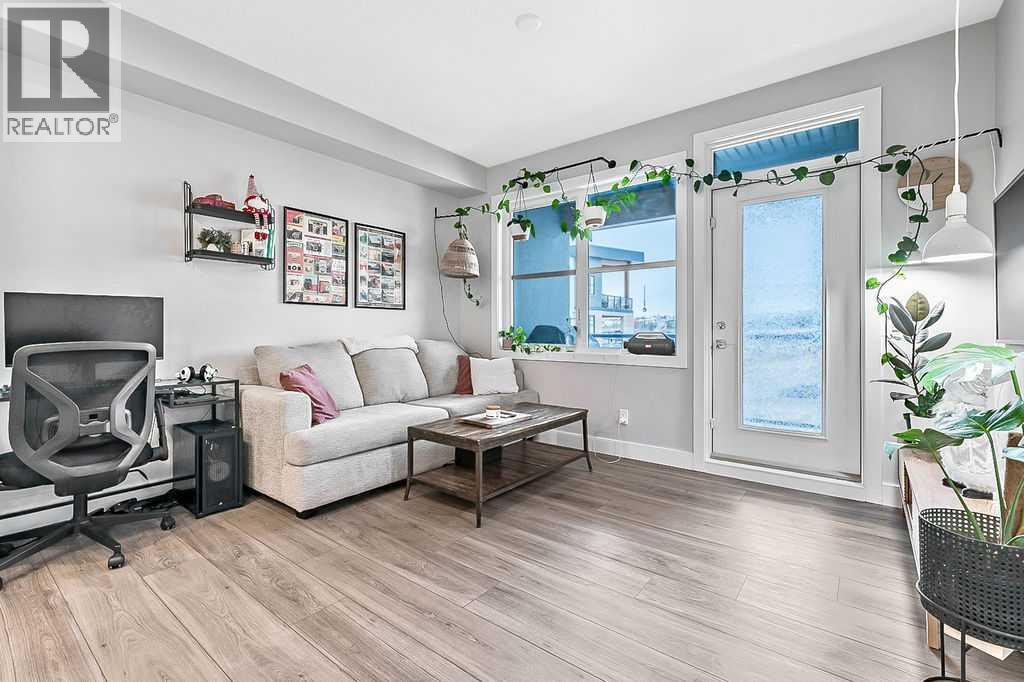 302, 8355 19 Avenue SW, Calgary, Alberta  T3H 6G3 - Photo 11 - A2290159