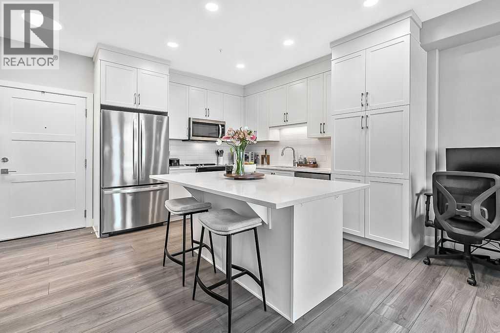 302, 8355 19 Avenue SW, Calgary, Alberta  T3H 6G3 - Photo 6 - A2290159
