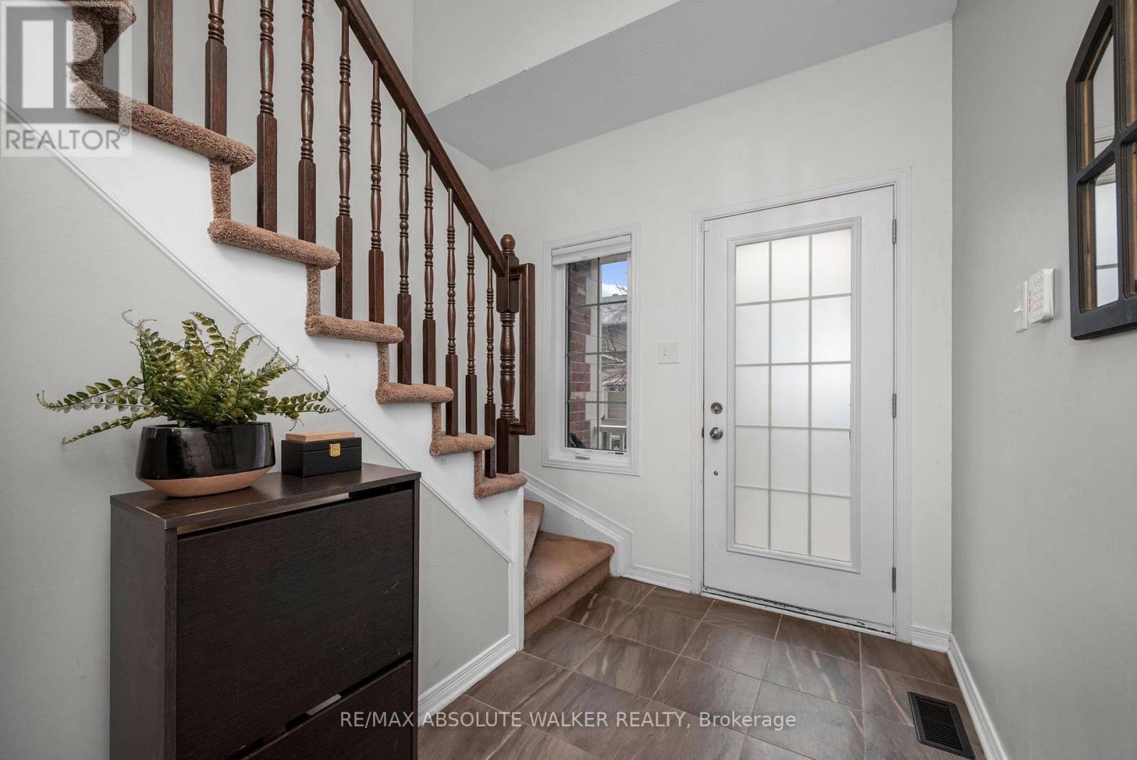 33 Dundalk Private, Ottawa, Ontario  K2J 0J5 - Photo 3 - X13140924