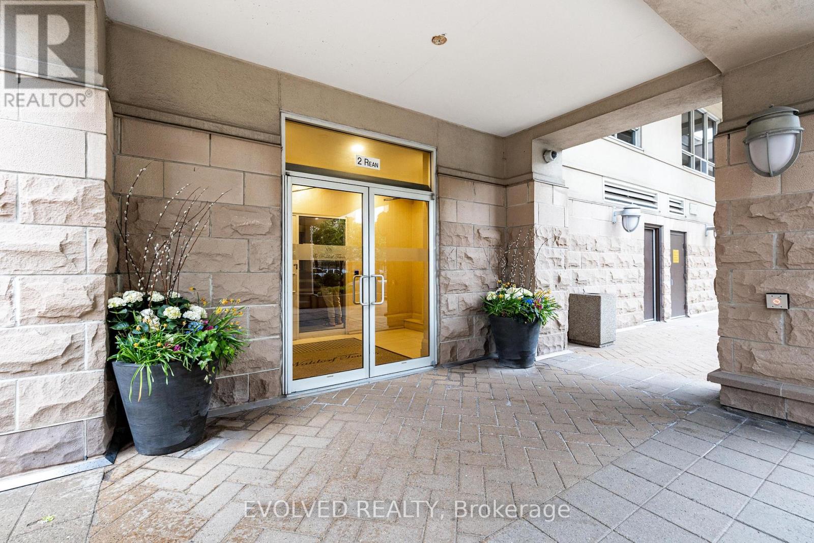 2008 - 2 Rean Drive, Toronto, Ontario  M2K 3B8 - Photo 4 - C13140922