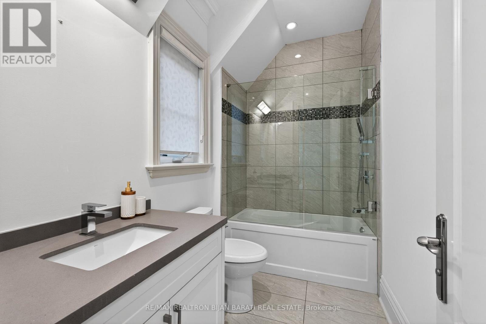 122 Holmes Avenue, Toronto, Ontario  M2N 4M6 - Photo 35 - C13140942
