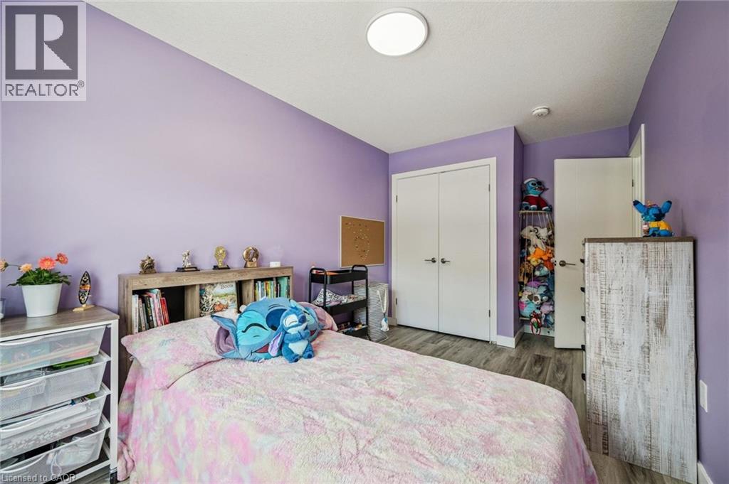 907 Robert Ferrie Drive, Kitchener, Ontario  N2R 0P2 - Photo 25 - 40831016