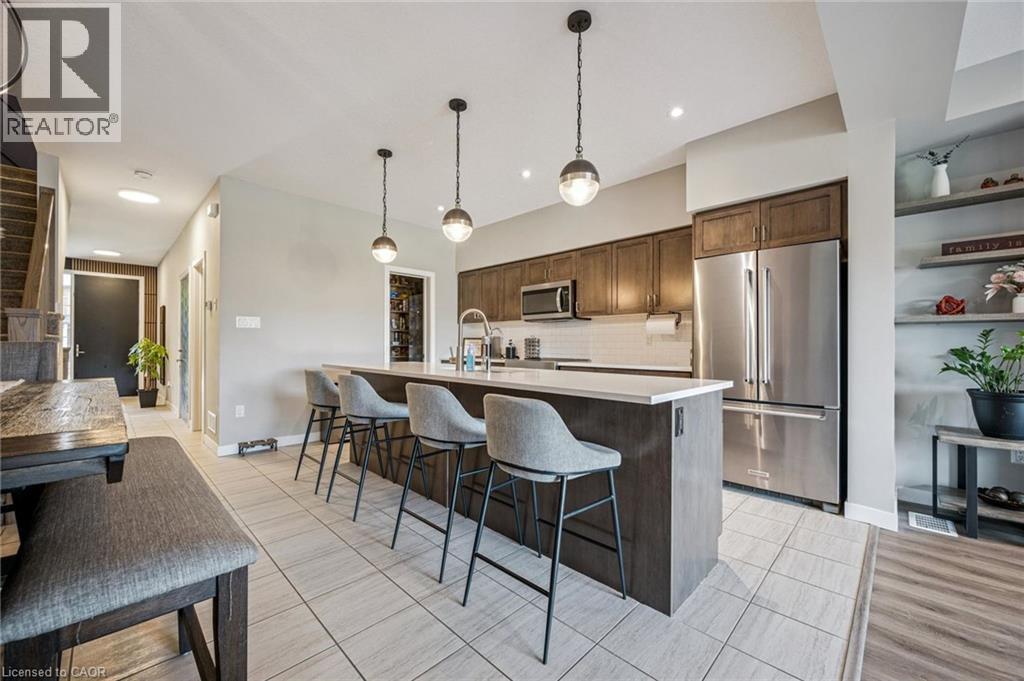 907 Robert Ferrie Drive, Kitchener, Ontario  N2R 0P2 - Photo 6 - 40831016