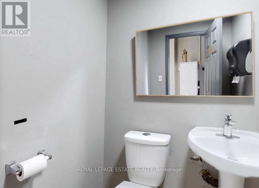 64 Kingston Road, Toronto, Ontario M4L 1S4 - Photo 7 - E13140928