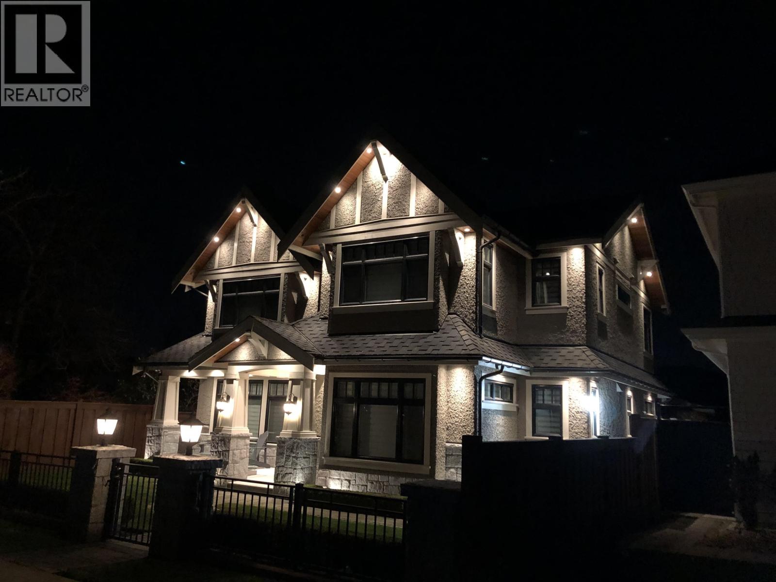 3964 Triumph Street, Burnaby, British Columbia  V5C 1Y8 - Photo 5 - R3123075