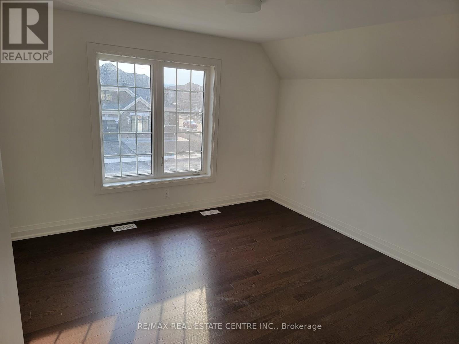 4 Bayberry Drive, Adjala-Tosorontio (Colgan), Ontario L0G 1W0 - Photo 13 - N13140908
