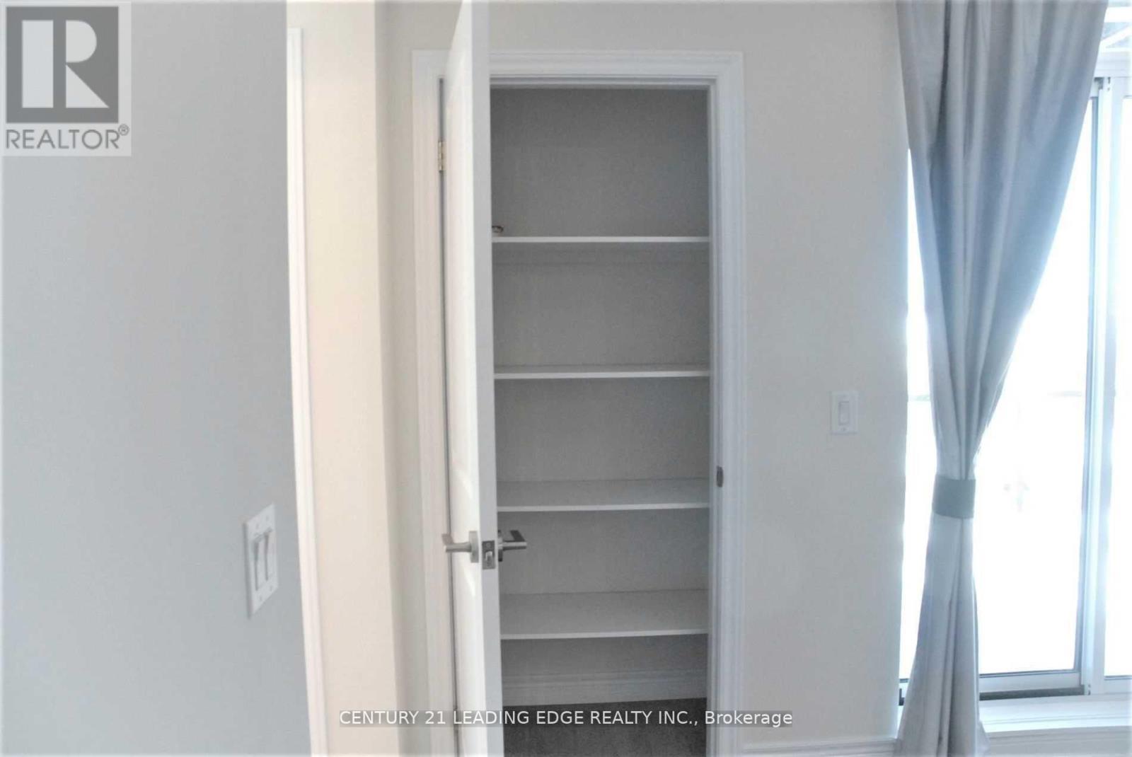 305 - 2375 Bronte Road W, Oakville, Ontario  L6M 1P5 - Photo 7 - W13140930