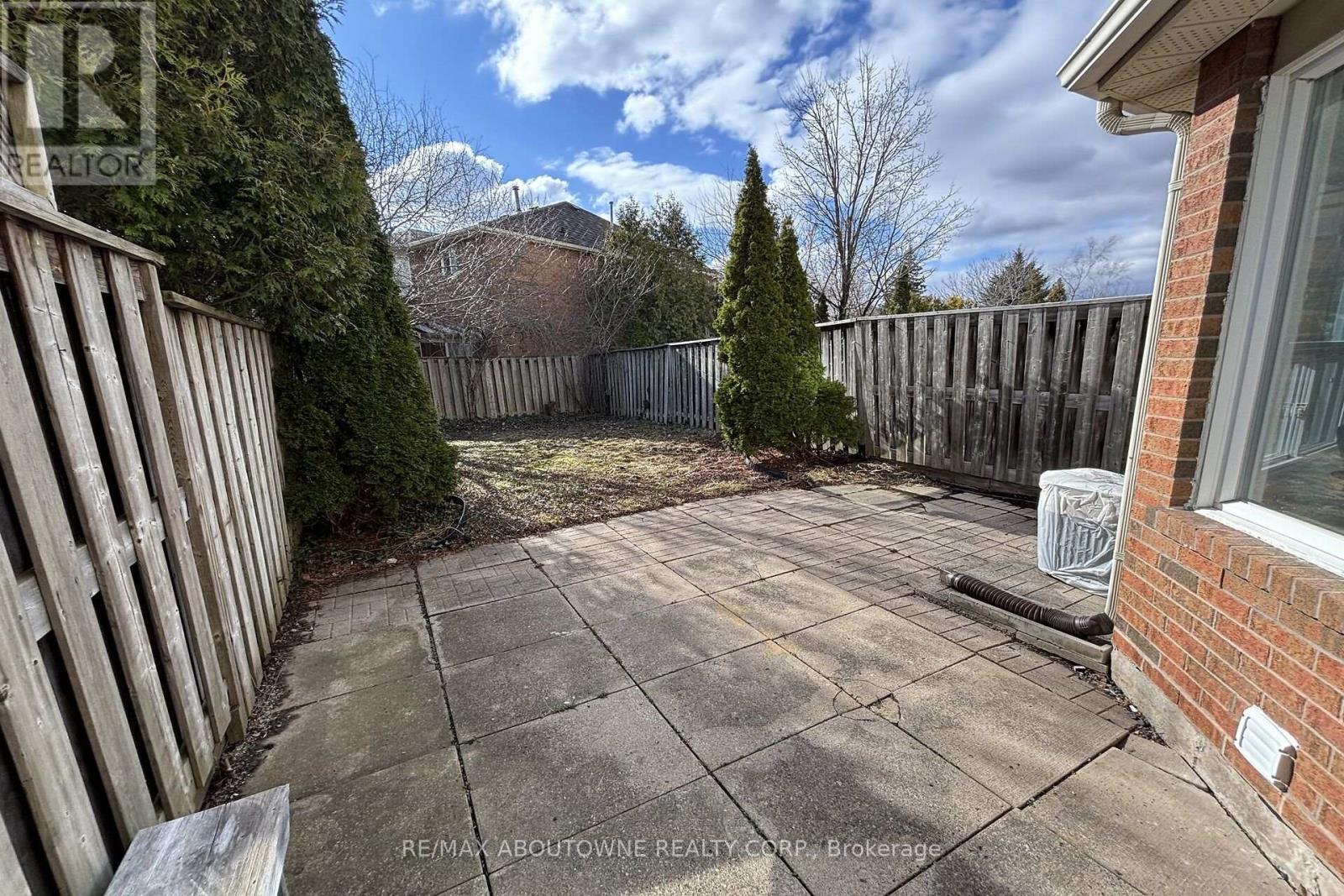 1114 Lindsay Drive, Oakville, Ontario  L6M 3B4 - Photo 32 - W13140936