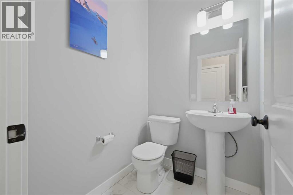 341 Midtown Gate SW, Airdrie, Alberta  T4B 4C9 - Photo 13 - A2311538