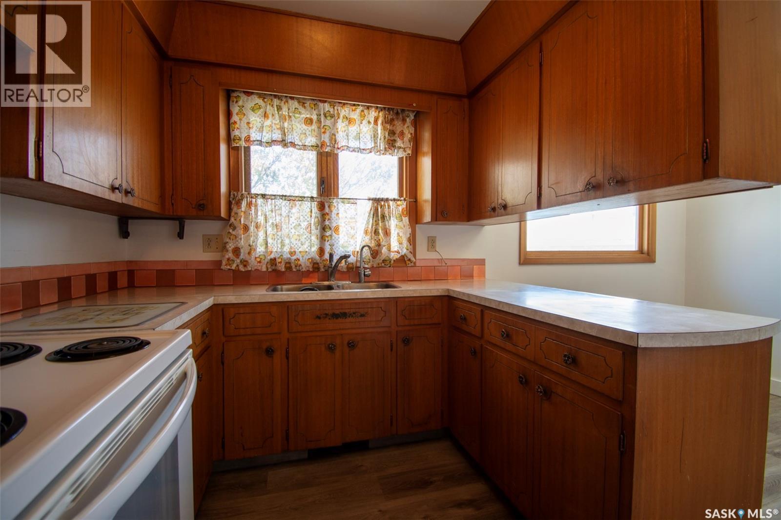 14 Woodward Avenue, Regina, Saskatchewan  S4R 3H1 - Photo 12 - SK036249