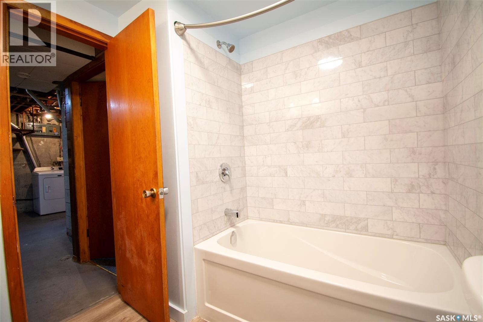 14 Woodward Avenue, Regina, Saskatchewan  S4R 3H1 - Photo 34 - SK036249