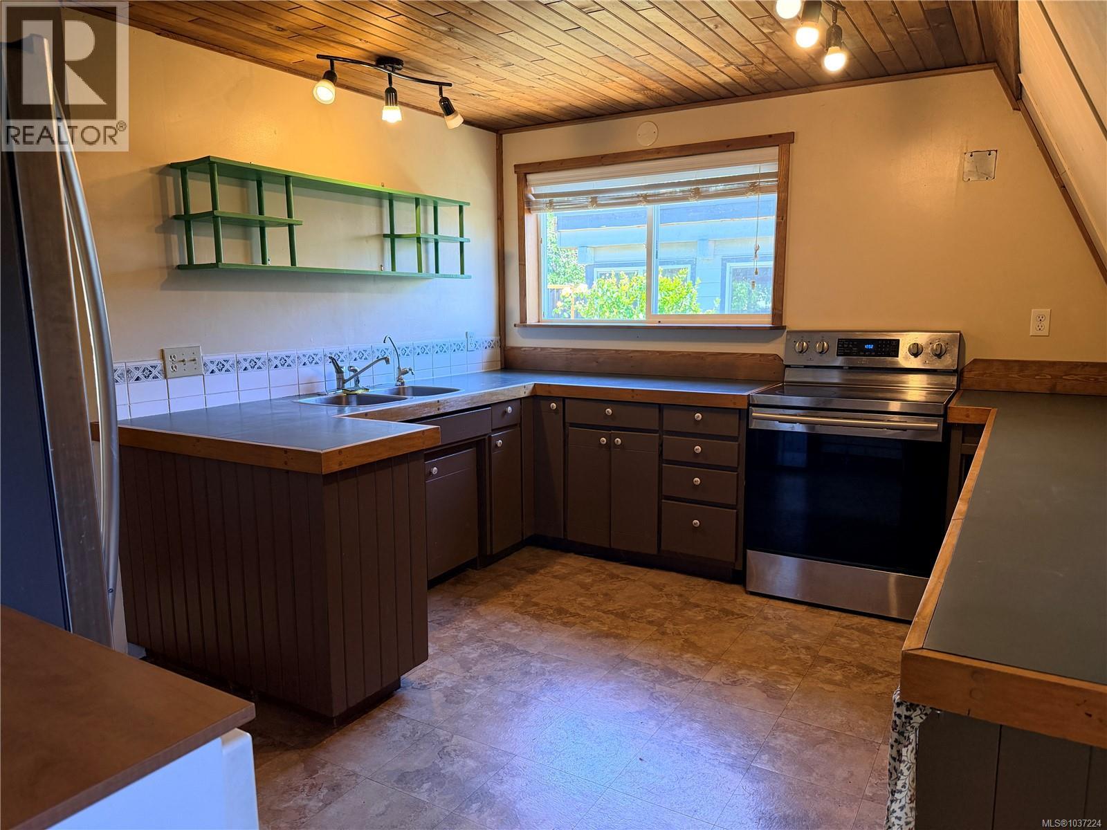 302 Willow St, Parksville, British Columbia  V9P 1C7 - Photo 15 - 1037224