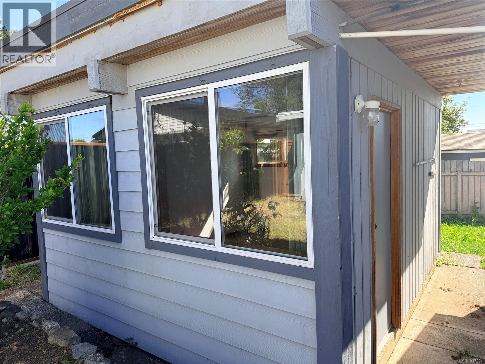 302 Willow St, Parksville, British Columbia  V9P 1C7 - Photo 9 - 1037224