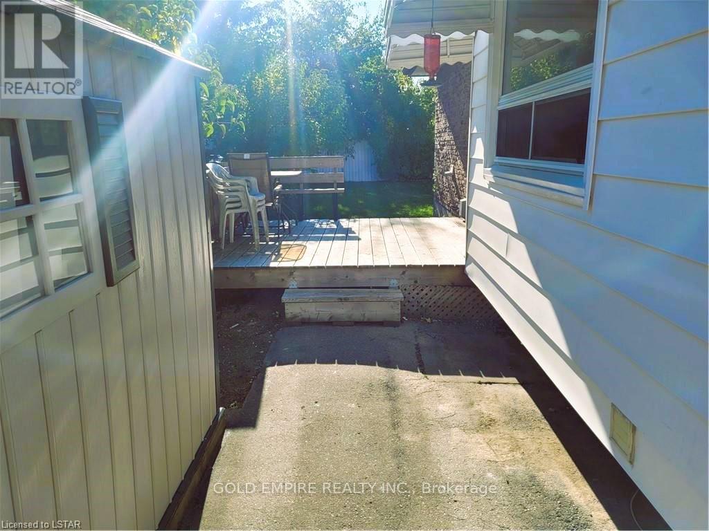 Main - 107 Harding Crescent, London South, Ontario  N6E 1G2 - Photo 13 - X13140970