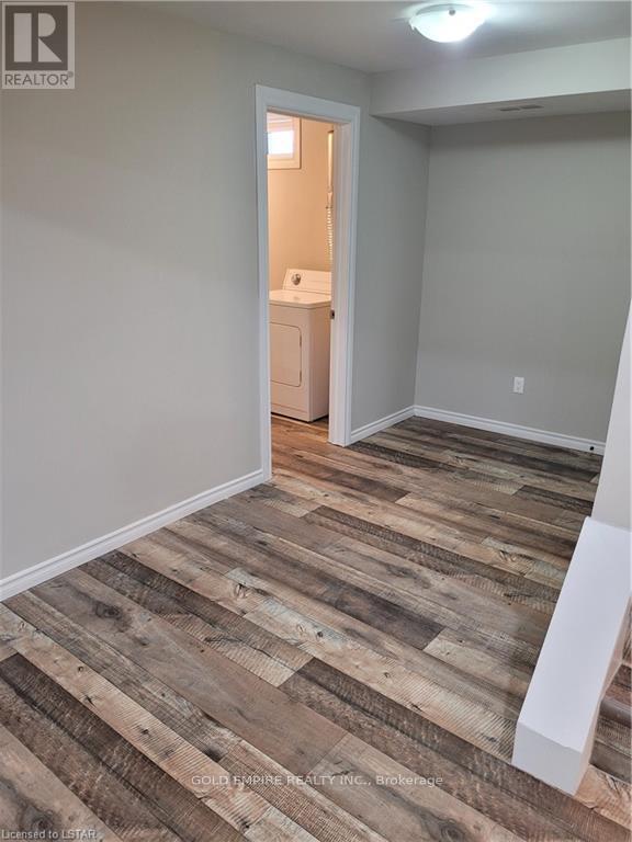 Main - 107 Harding Crescent, London South, Ontario  N6E 1G2 - Photo 16 - X13140970