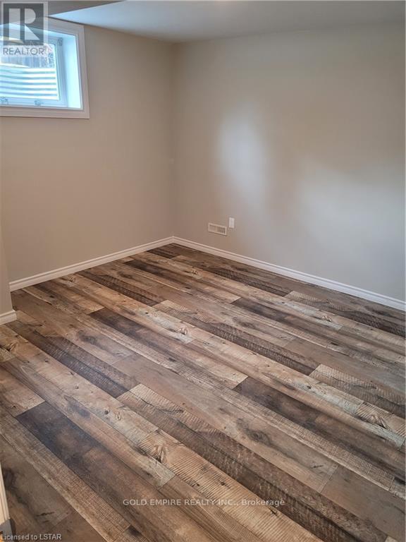 Main - 107 Harding Crescent, London South, Ontario  N6E 1G2 - Photo 22 - X13140970