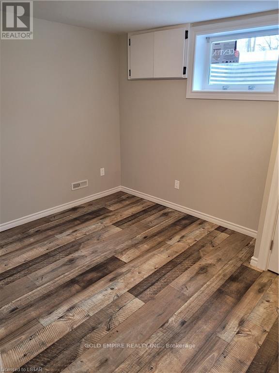 Main - 107 Harding Crescent, London South, Ontario  N6E 1G2 - Photo 24 - X13140970