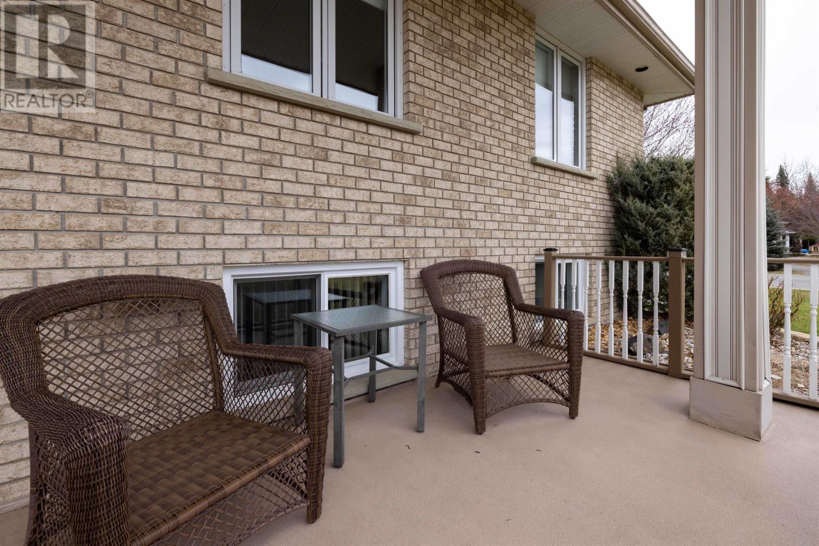 2168 Southcliff Pl, Thunder Bay, Ontario  P7J 1H4 - Photo 40 - TB2600980
