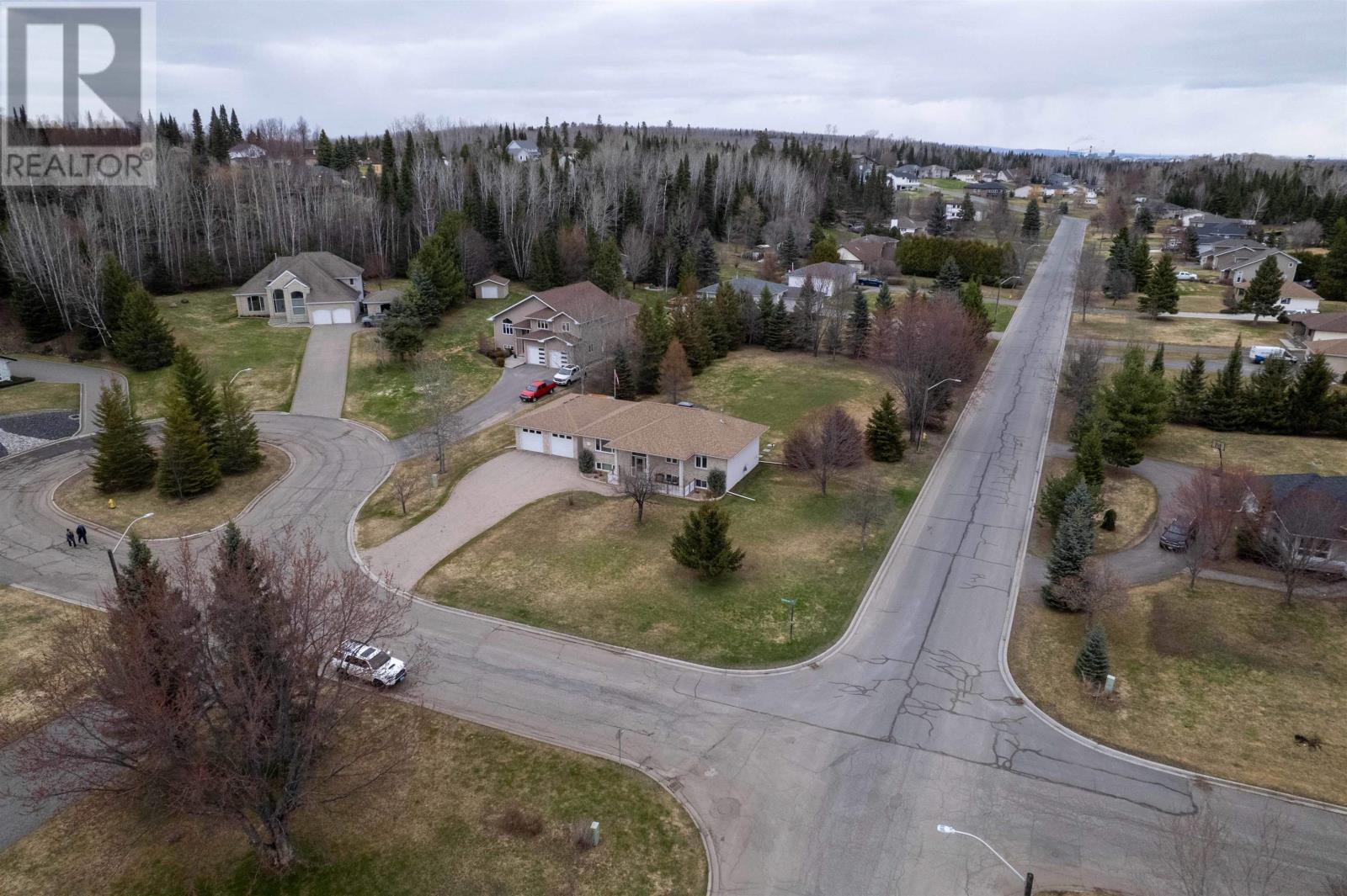 2168 Southcliff Pl, Thunder Bay, Ontario  P7J 1H4 - Photo 47 - TB2600980