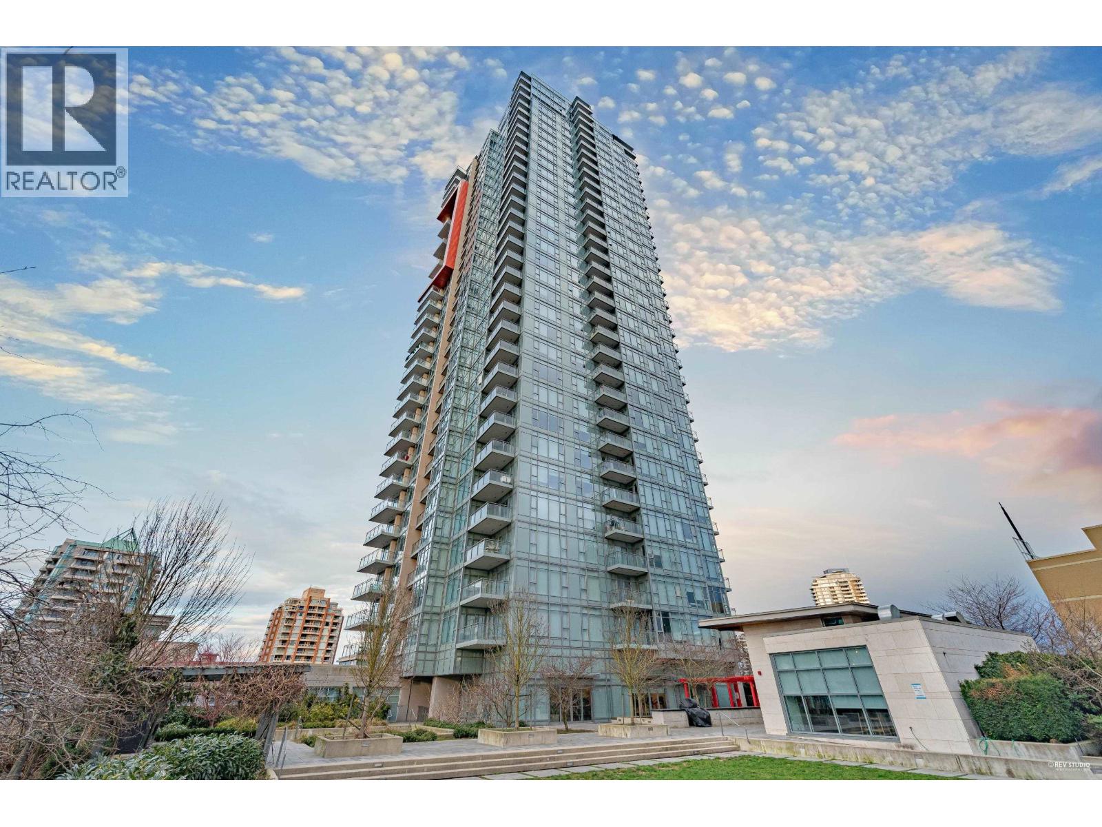 2910 4688 KINGSWAY, Burnaby, British Columbia