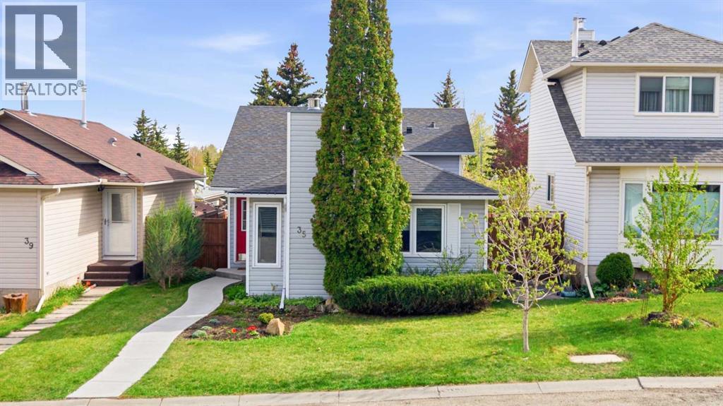 35 Millbank Road SW, Calgary, Alberta  T2Y 2B6 - Photo 2 - A2311078